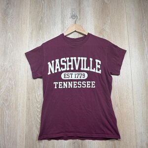 Mv-sport Men's Burgundy and Red T-shirt